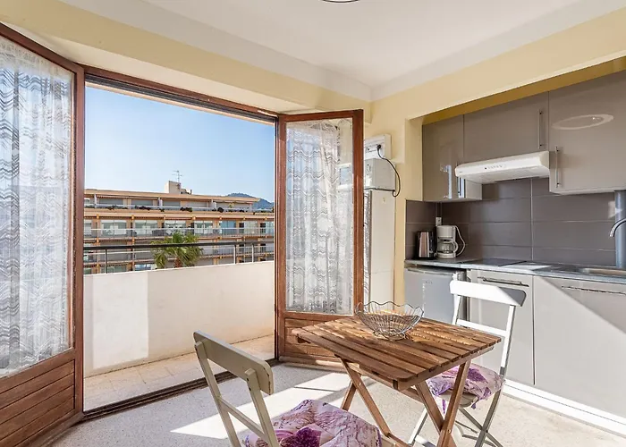 Le Grand Large-4 By Interhome Ле-Лаванду