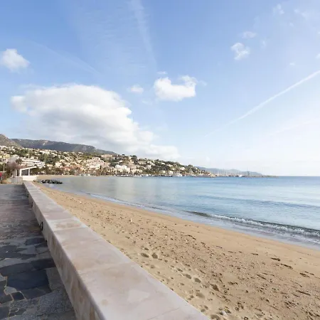 Apartment Le Grand Large-4 By Interhome Le Lavandou
