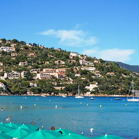 Le Grand Large-4 * Le Lavandou
